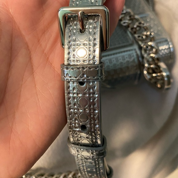 Dior Diorama Medium Metallic Silver Microcannage - Picture 6 of 16